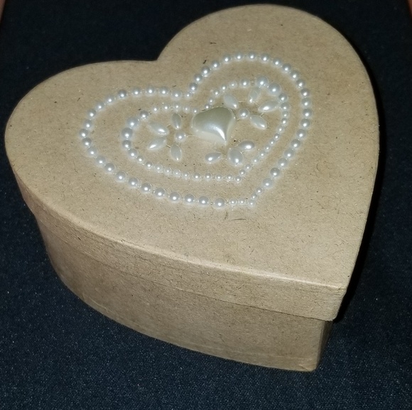 Jewlery - Picture 8 of 8